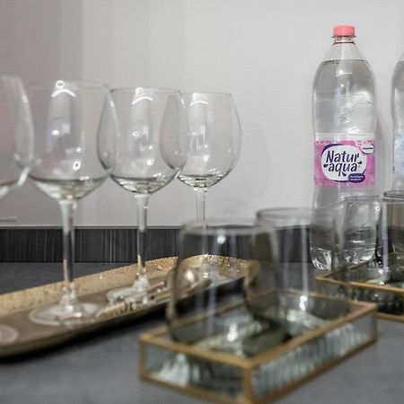 Stunning Apartment In The Hearth Of 부다페스트 외부 사진