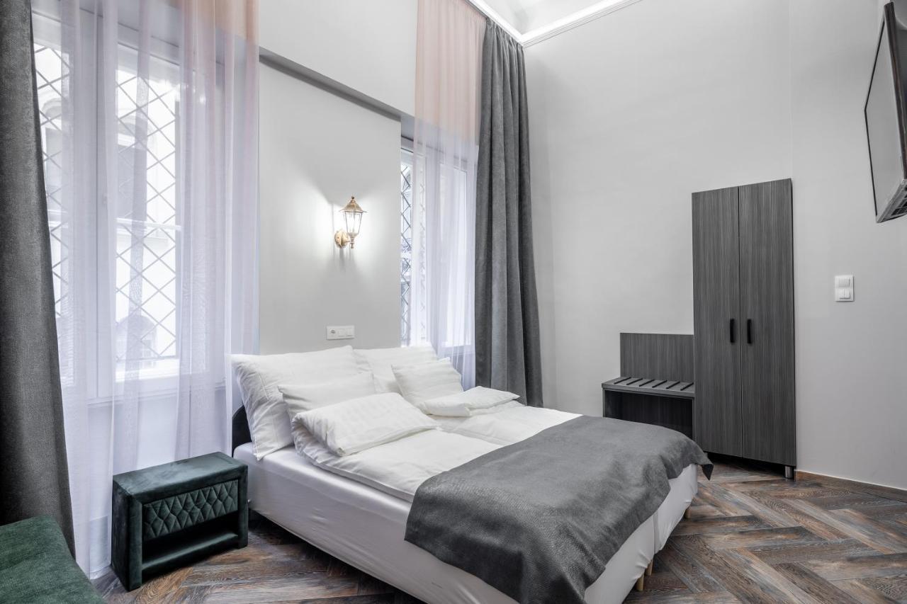 Stunning Apartment In The Hearth Of 부다페스트 외부 사진