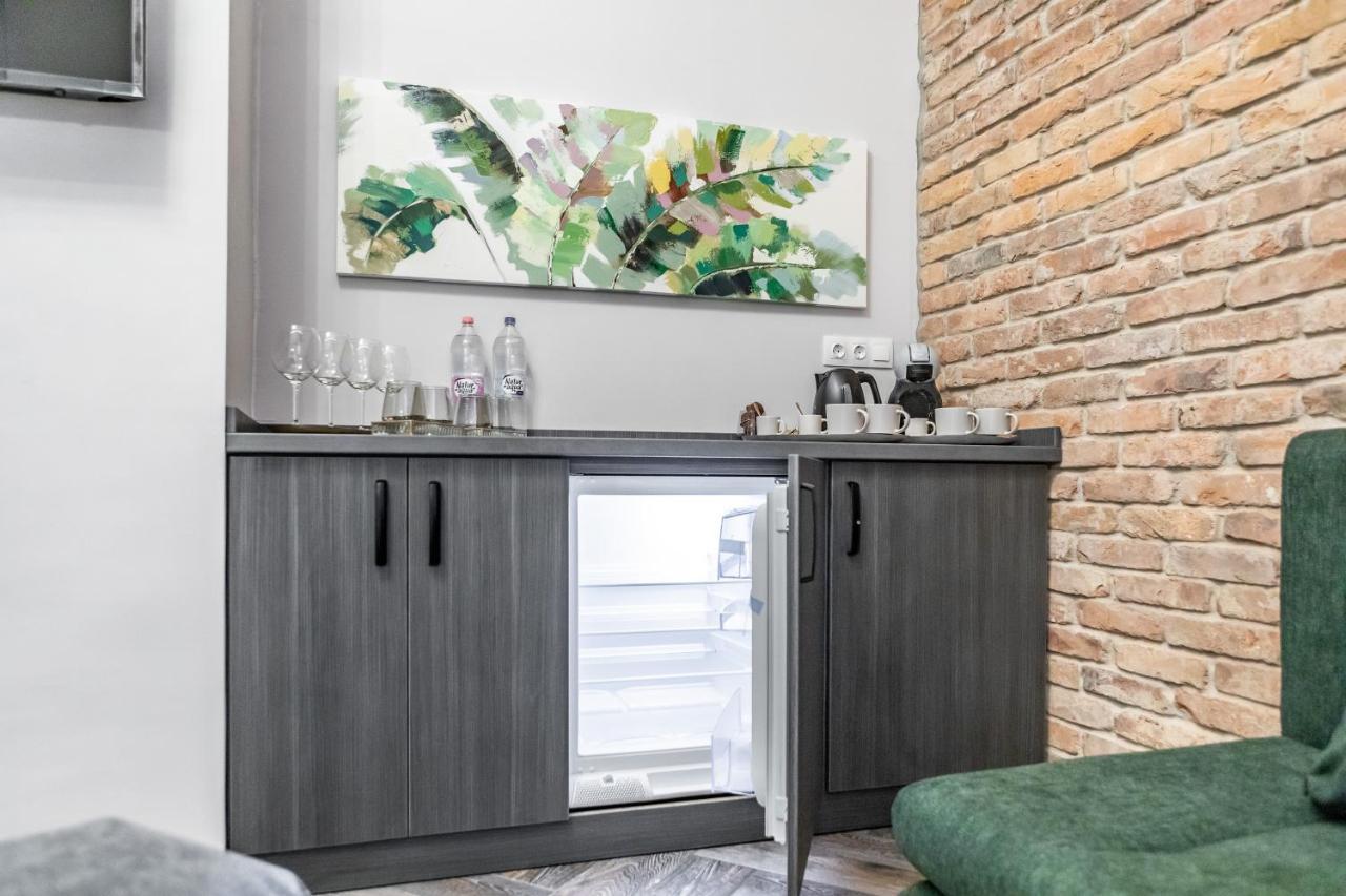 Stunning Apartment In The Hearth Of 부다페스트 외부 사진