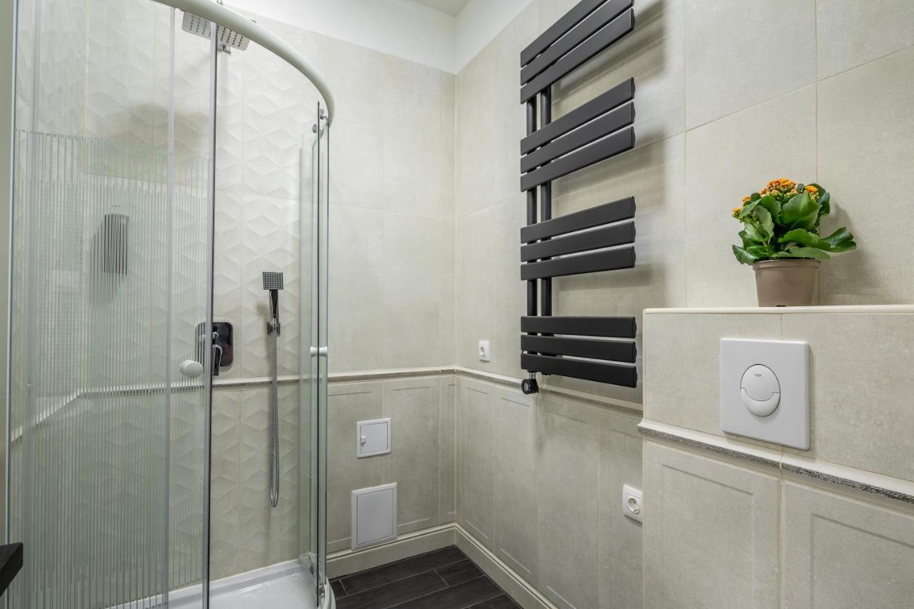 Stunning Apartment In The Hearth Of 부다페스트 외부 사진